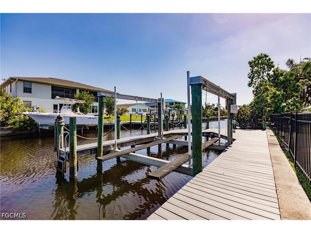 1437 Vendome Court Cape Coral FL 33904 2026016748 image43