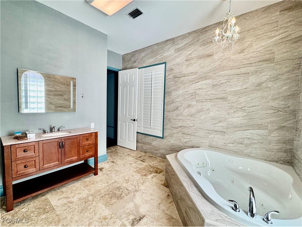 14370 Mcgregor Boulevard Fort Myers FL 33919 2025005077 image22