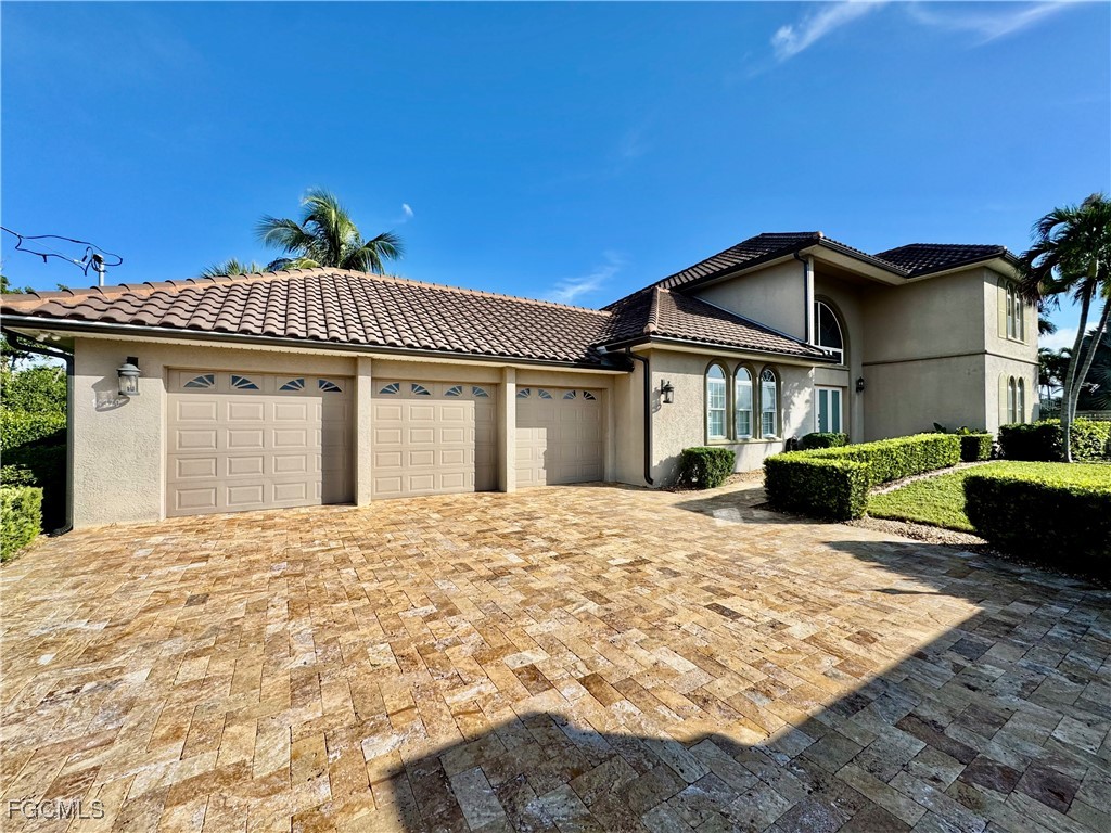 14370 Mcgregor Boulevard Fort Myers FL 33919 2025005163 image1