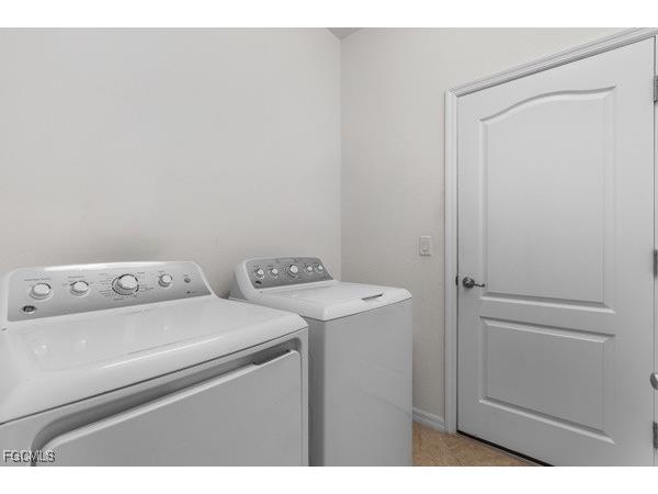 14378 Vindel Circle E Fort Myers FL 33905 2025008490 image18