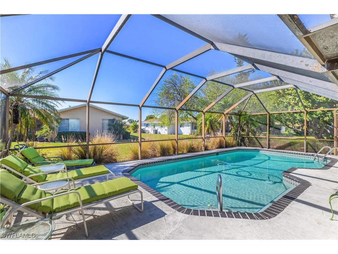 1438 N Larkwood Square Fort Myers FL 33919 224019062 image1
