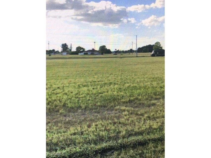 1438 NE 1st Avenue Cape Coral FL 33909 2025015337 image1