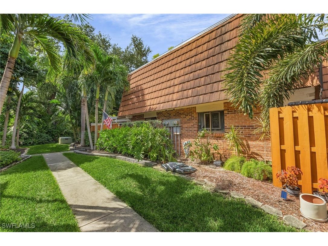 1438 Park Shore Circle #3 Fort Myers FL 33901 224080352 image1