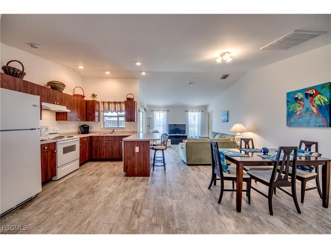 1438 SE 23rd Street Cape Coral FL 33990 2025014373 image3