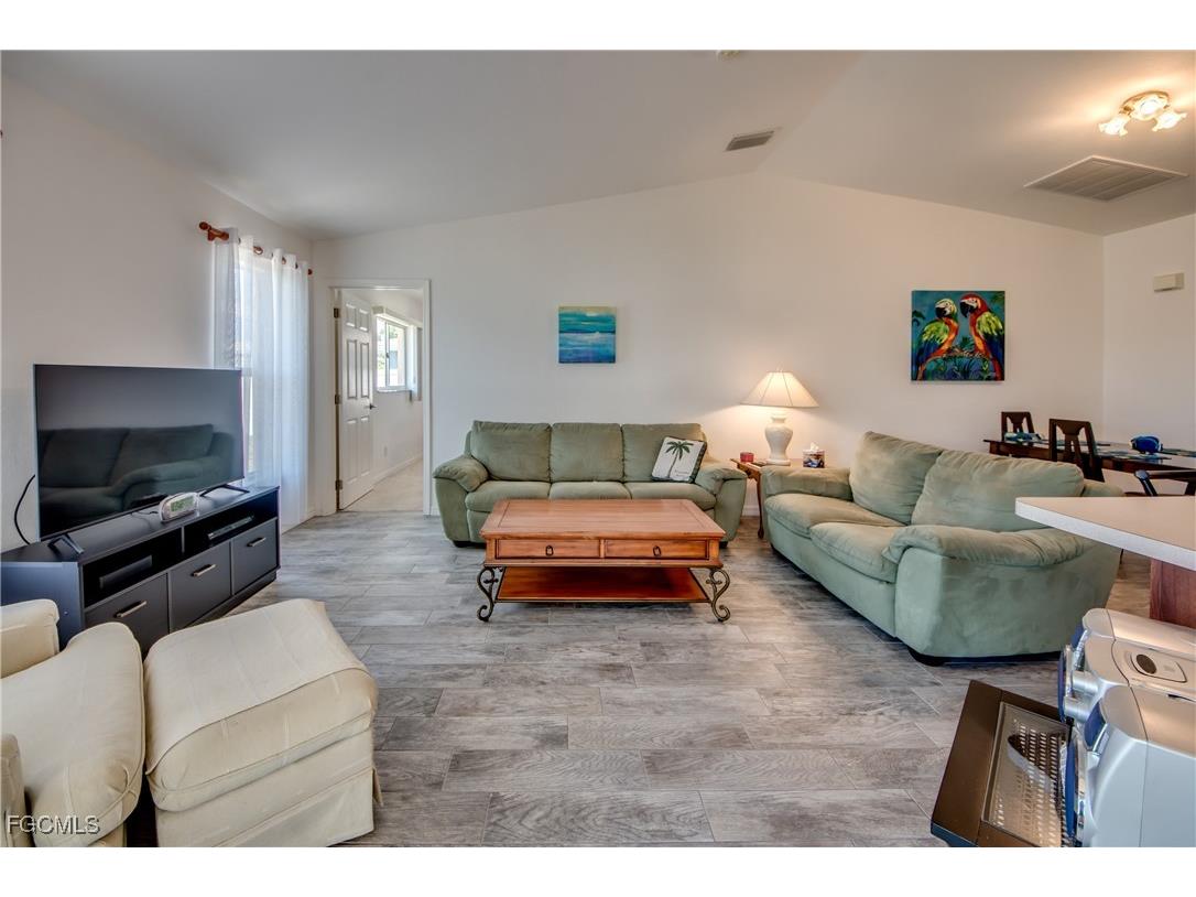 1438 SE 23rd Street Cape Coral FL 33990 2025014373 image7