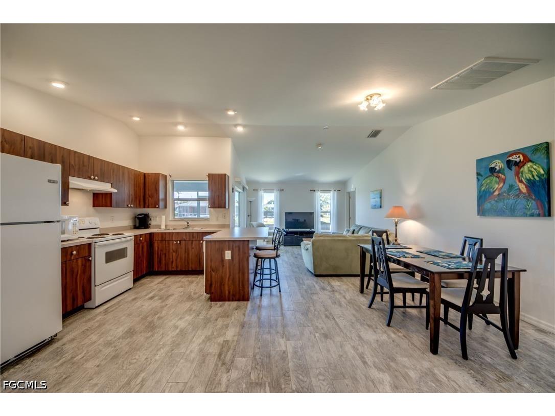 1438 SE 23rd Street Cape Coral FL 33990 2026014038 image3