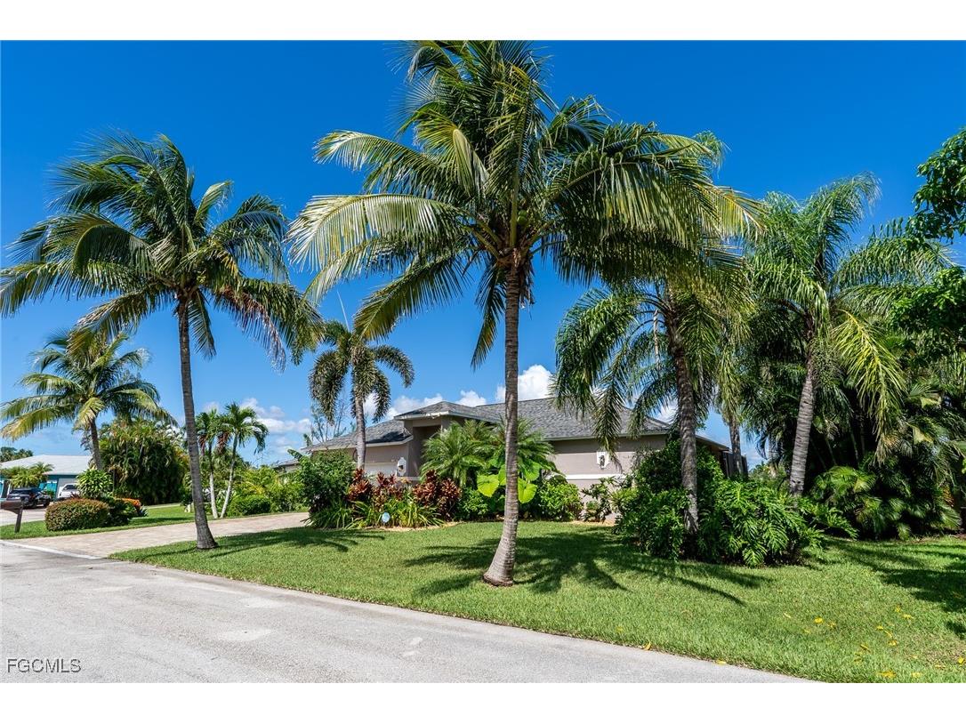 14380 Hampton Lake Court Fort Myers FL 33908 2025010082 image7