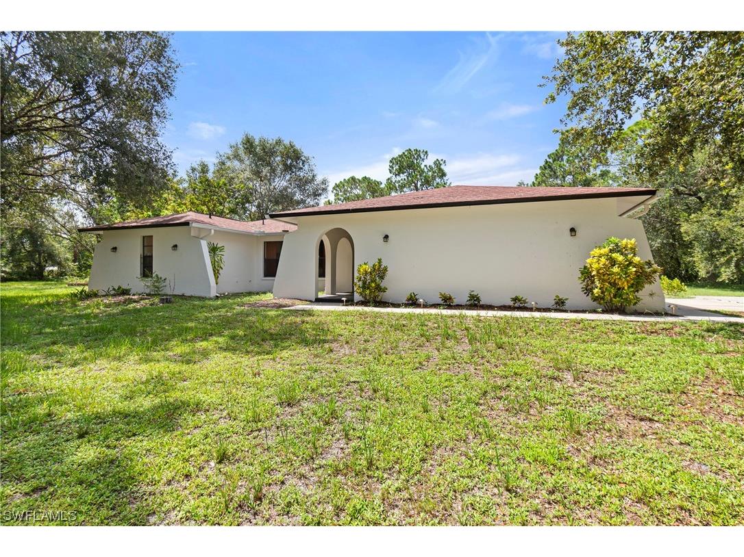 14380 Orange River Road Fort Myers FL 33905 223053876 image1