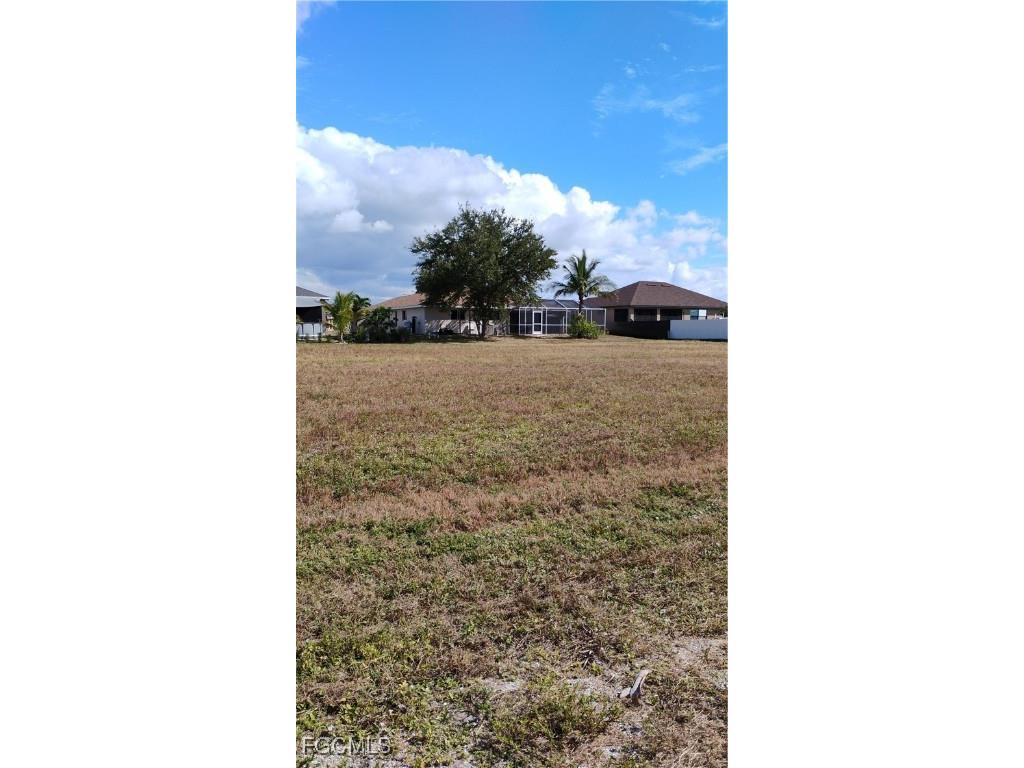 1439 NW 37th Place Cape Coral FL 33993 2025019949 image1