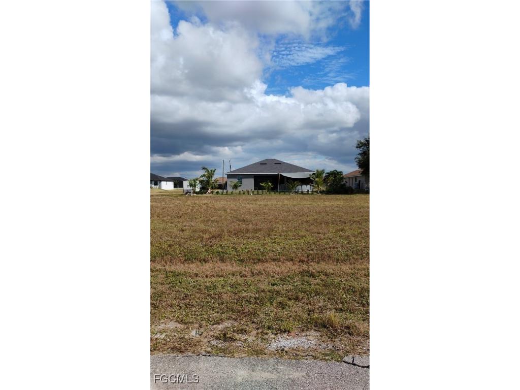 1439 NW 37th Place Cape Coral FL 33993 2025019949 image3