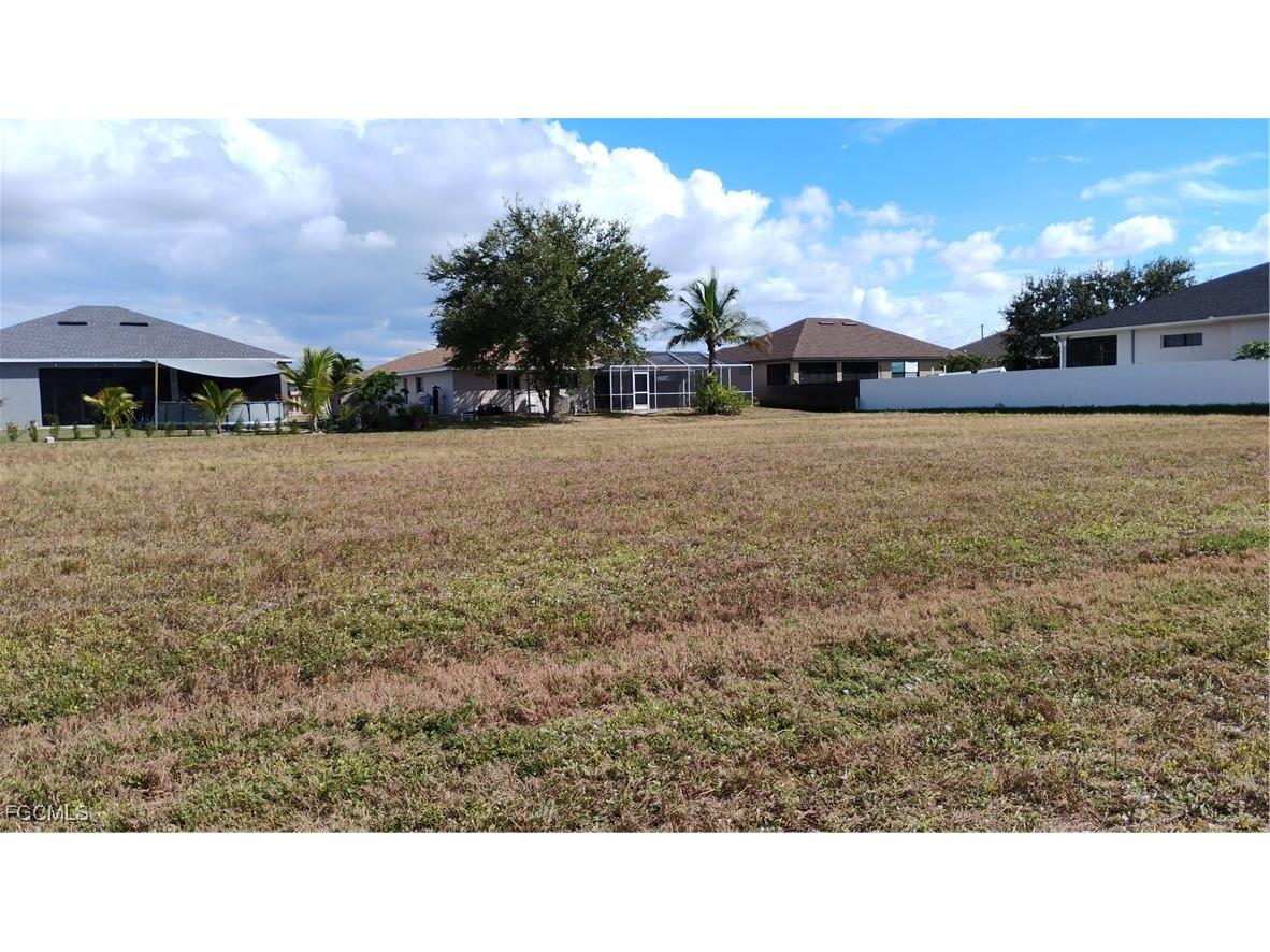 1439 NW 37th Place Cape Coral FL 33993 2025019949 image6