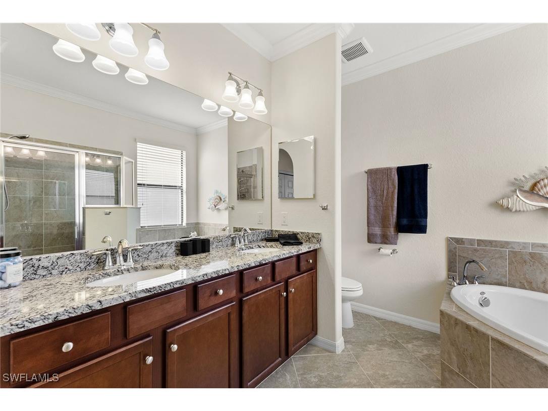 1439 Oceania Drive S Naples FL 34113 225078597 image18