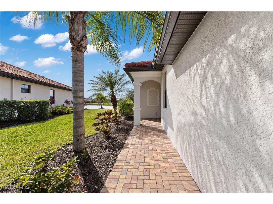 1439 Oceania Drive S Naples FL 34113 225078597 image6