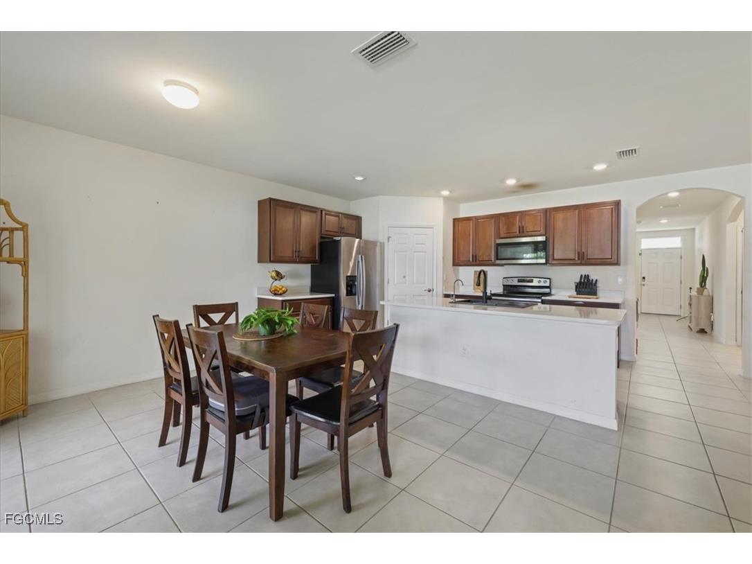 1439 SE 18th Street Cape Coral FL 33990 2025010757 image11