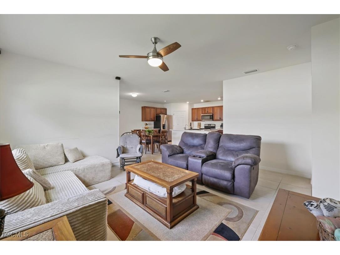 1439 SE 18th Street Cape Coral FL 33990 2025010757 image18