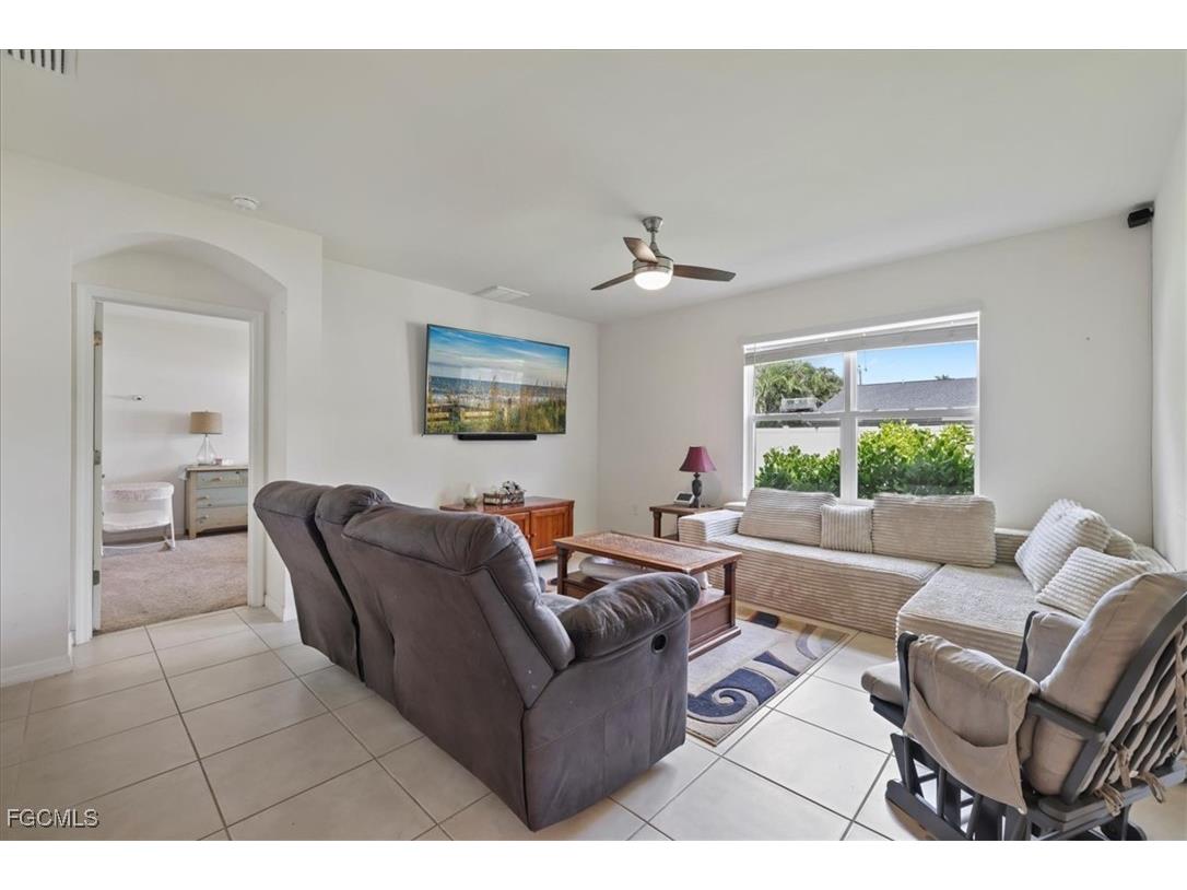 1439 SE 18th Street Cape Coral FL 33990 2025010757 image20