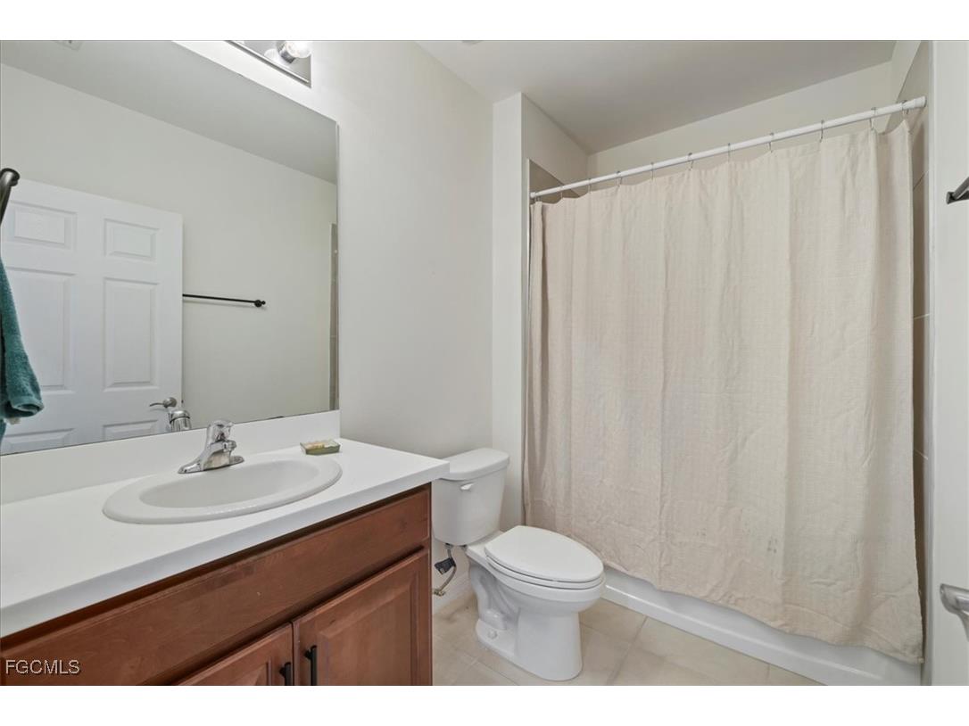 1439 SE 18th Street Cape Coral FL 33990 2025010757 image5