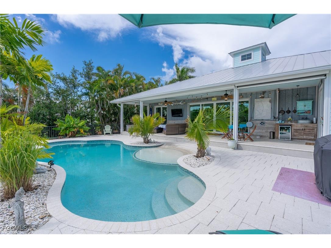 14390 Tamarac Drive Bokeelia FL 33922 2025016174 image1