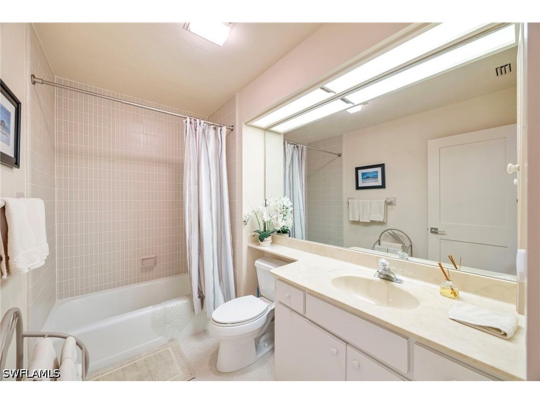 144 Bears Paw Trail Naples FL 34105 226016931 image21
