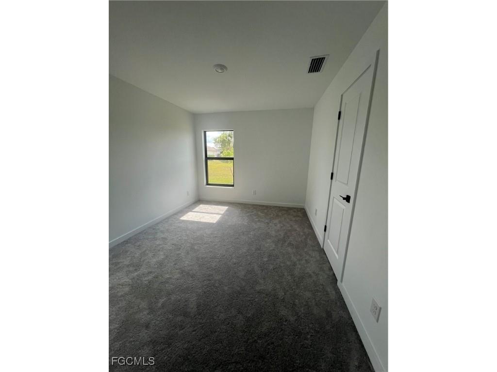 144 Blackstone Drive Fort Myers FL 33913 2025026365 image10