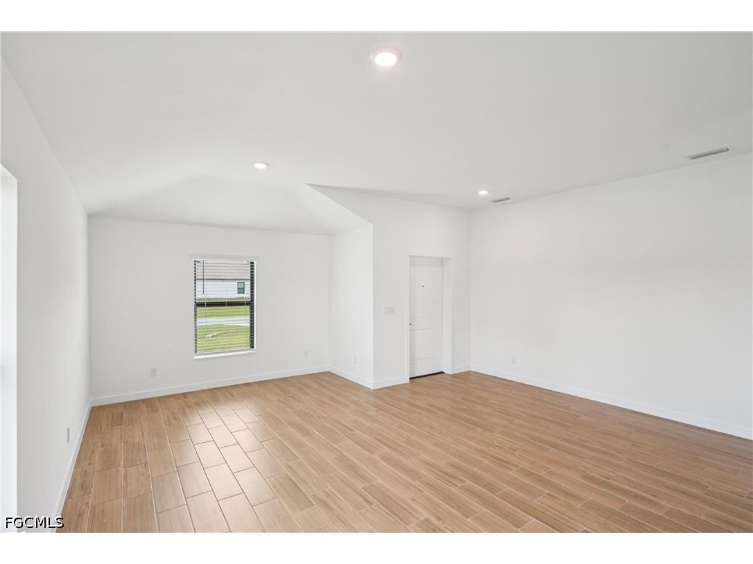 144 Blackstone Drive Fort Myers FL 33913 2025026365 image14