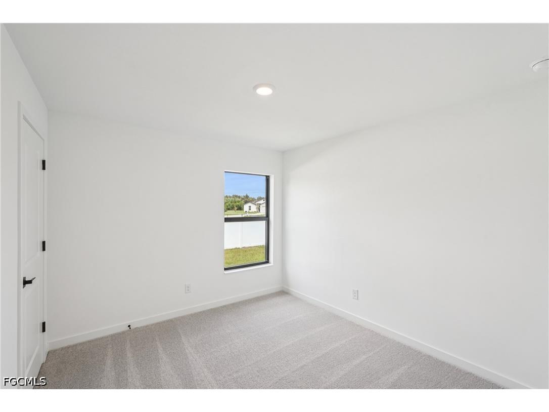 144 Blackstone Drive Fort Myers FL 33913 2025026365 image22