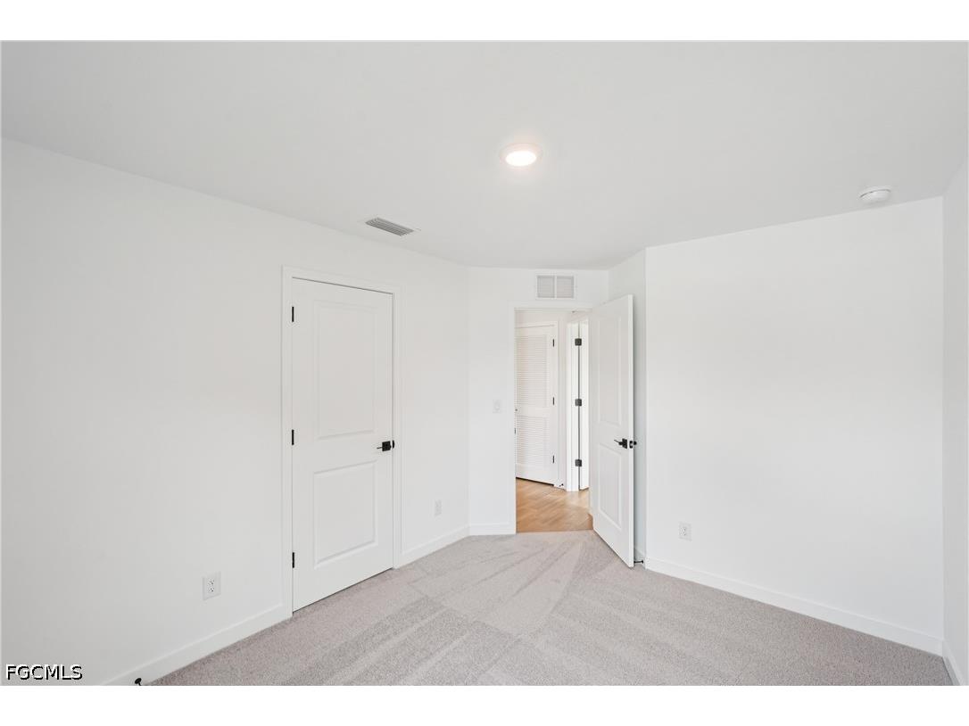 144 Blackstone Drive Fort Myers FL 33913 2025026365 image27