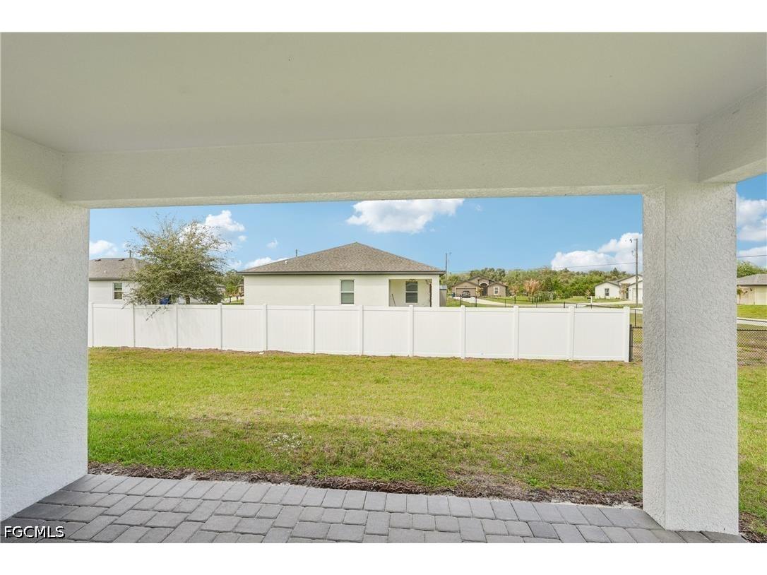 144 Blackstone Drive Fort Myers FL 33913 2025026365 image30