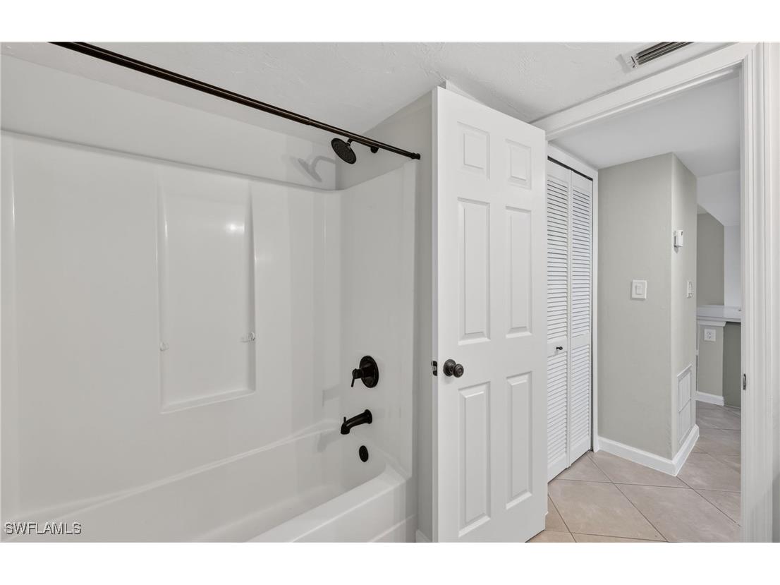 144 Cypress Way E #701 Naples FL 34110 226003013 image17