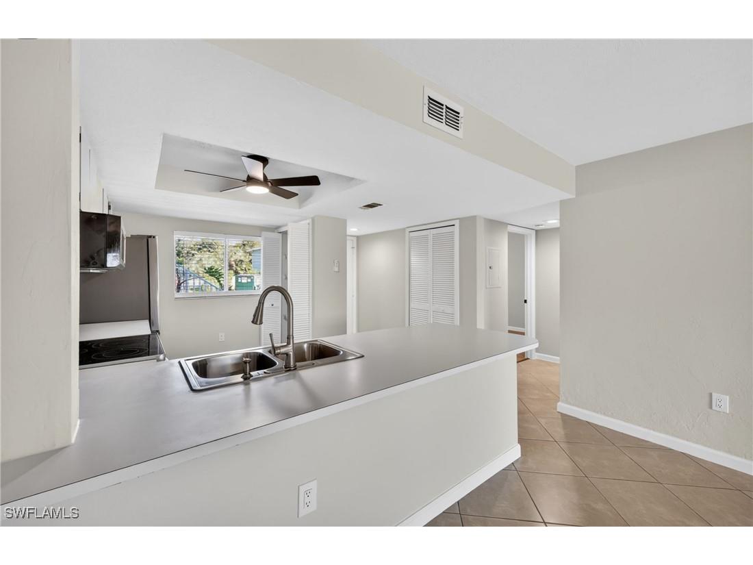144 Cypress Way E #701 Naples FL 34110 226003013 image3