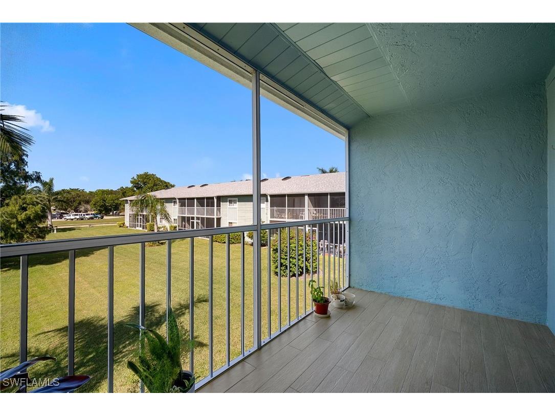 144 Cypress Way E #707 Naples FL 34110 225023103 image4