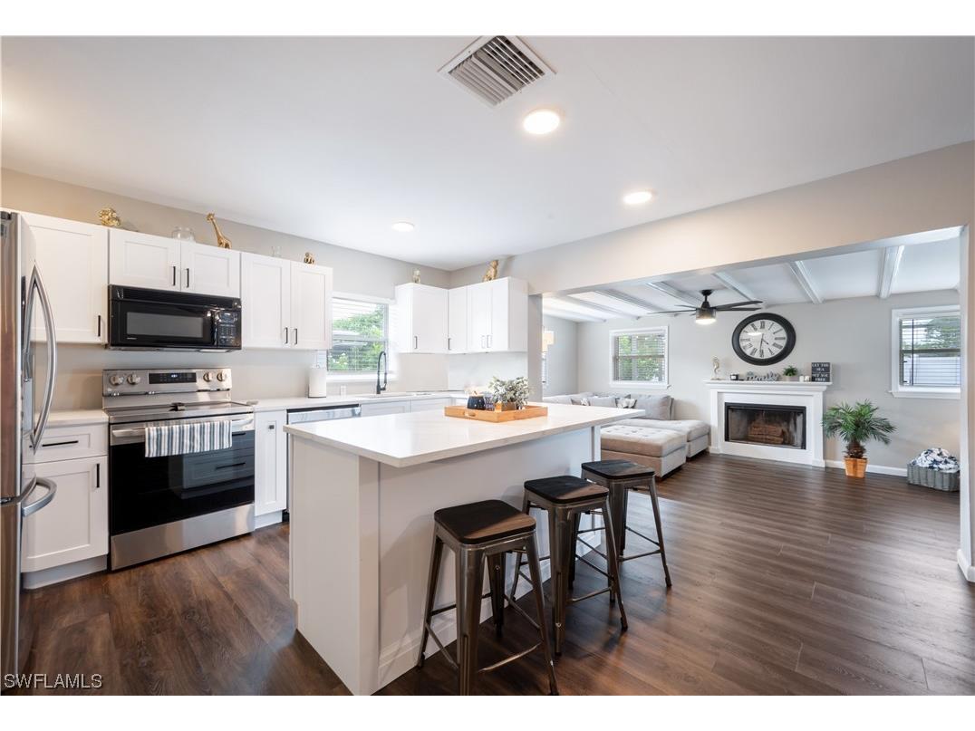 144 Doral Circle Naples FL 34113 224017654 image1