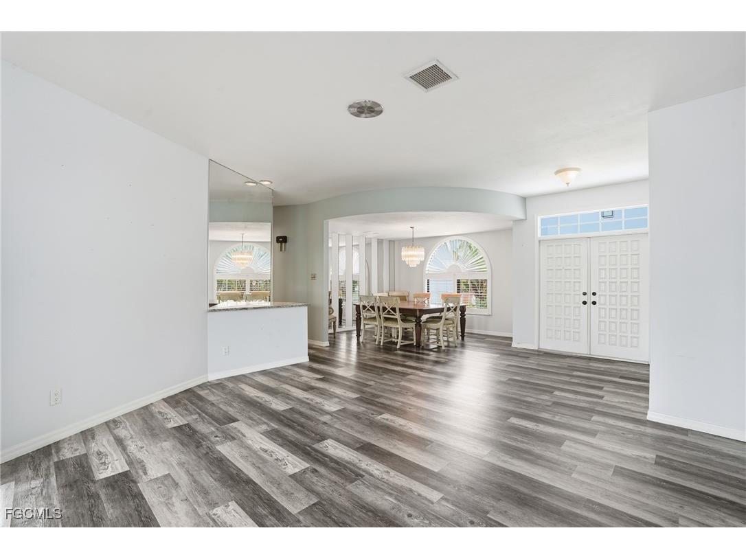 1440 Argyle Drive Fort Myers FL 33919 2025020405 image12