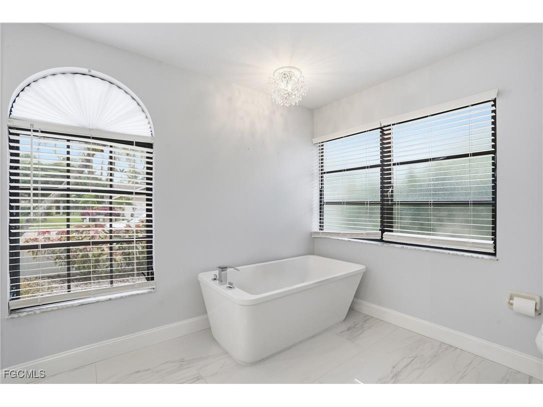 1440 Argyle Drive Fort Myers FL 33919 2025020405 image17