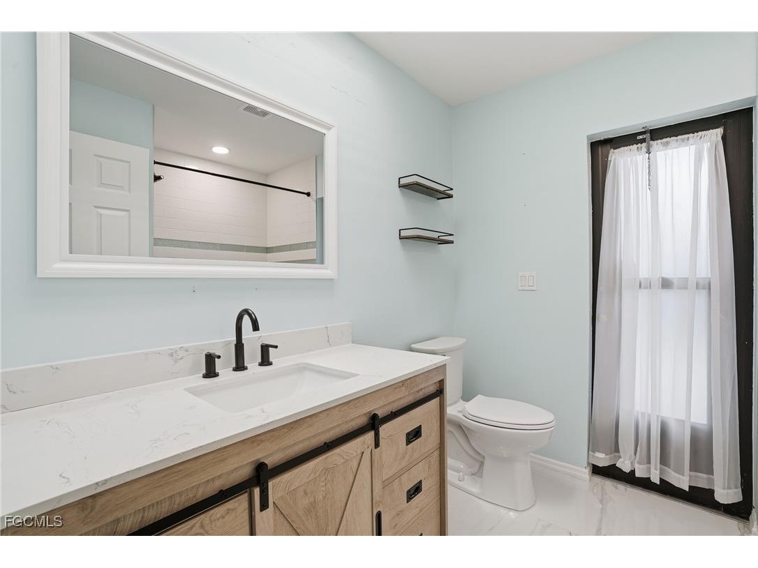 1440 Argyle Drive Fort Myers FL 33919 2025020405 image25