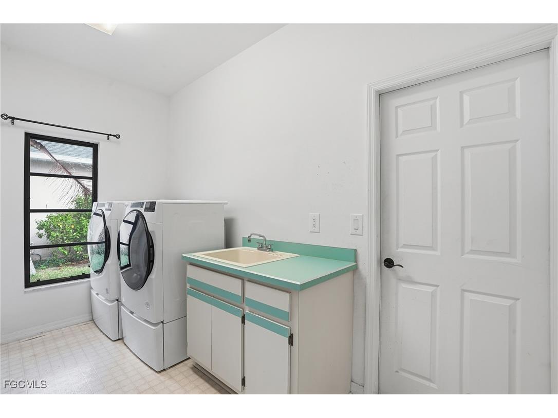 1440 Argyle Drive Fort Myers FL 33919 2025020405 image34