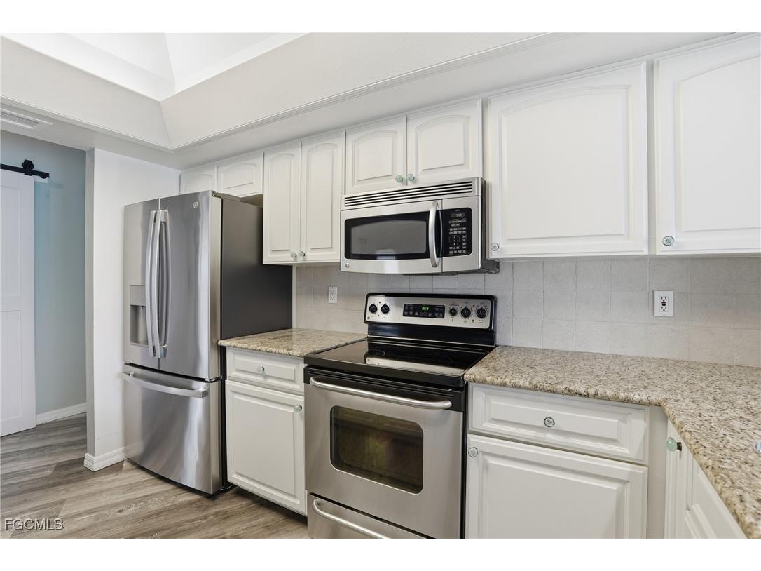 1440 Argyle Drive Fort Myers FL 33919 2025020405 image7