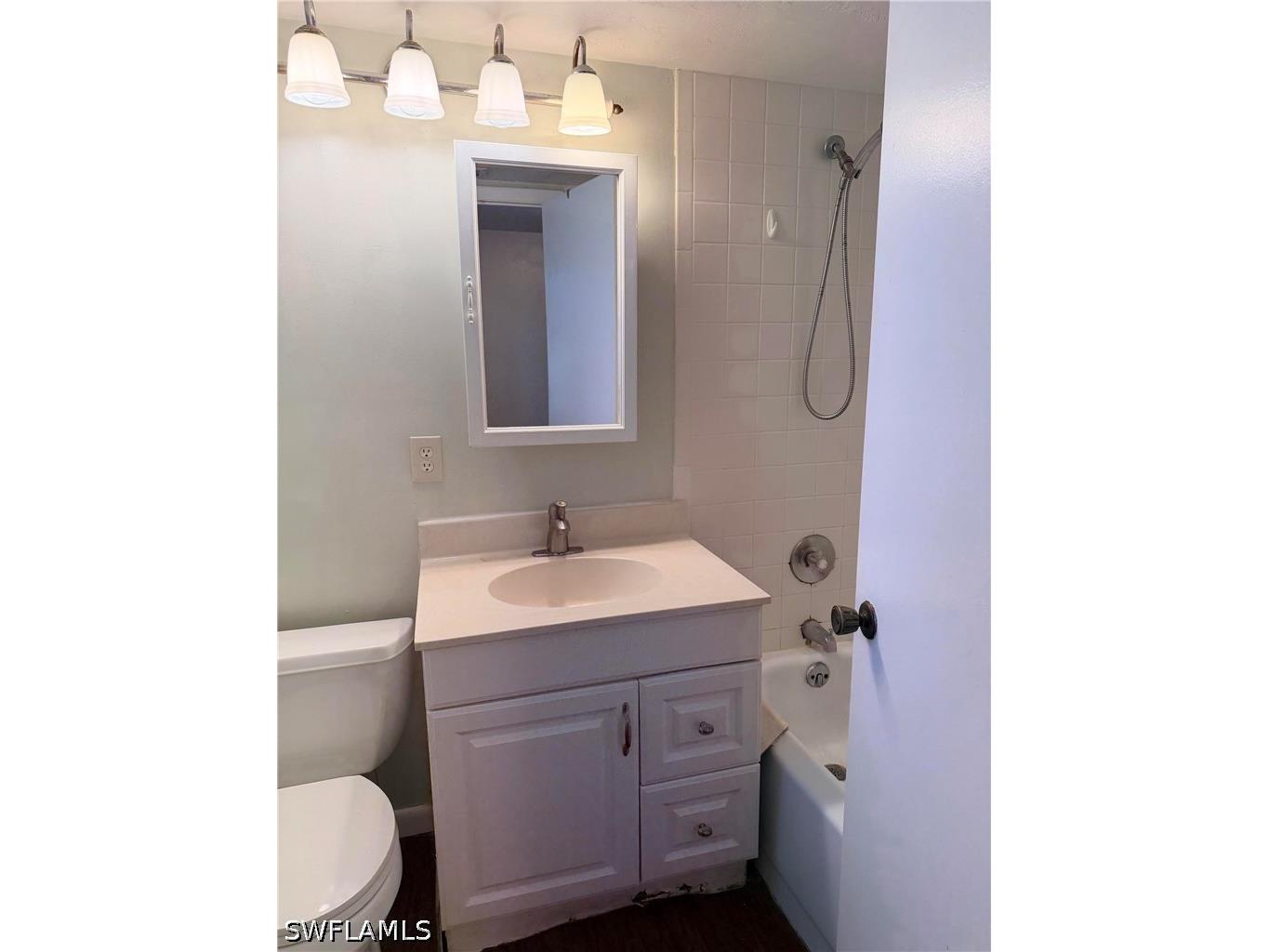 1440 Green Valley Circle #604 Naples FL 34104 226019696 image14