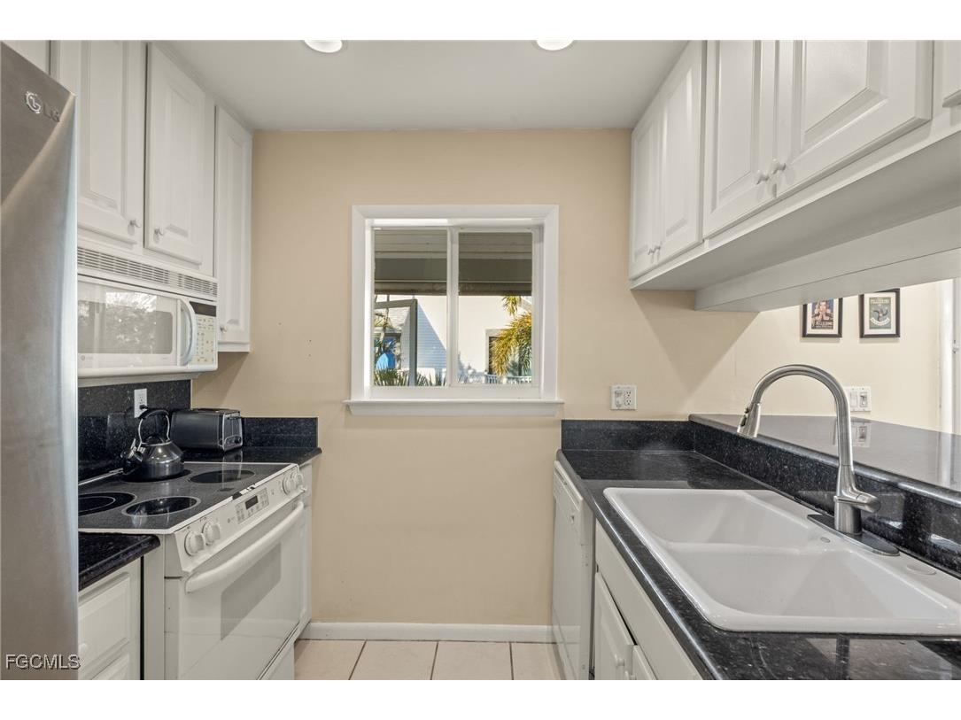 1440 Sandpiper Circle Sanibel FL 33957 2026001073 image17