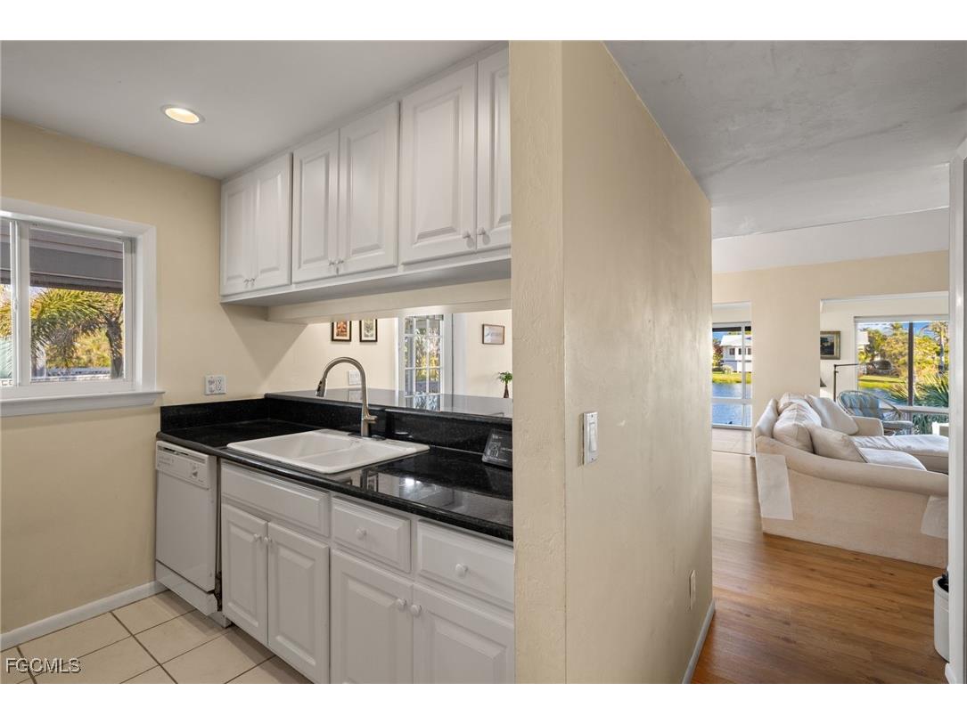 1440 Sandpiper Circle Sanibel FL 33957 2026001073 image18