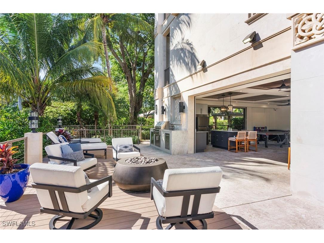 1441 Gulf Shore Boulevard S Naples FL 34102 225078983 image12