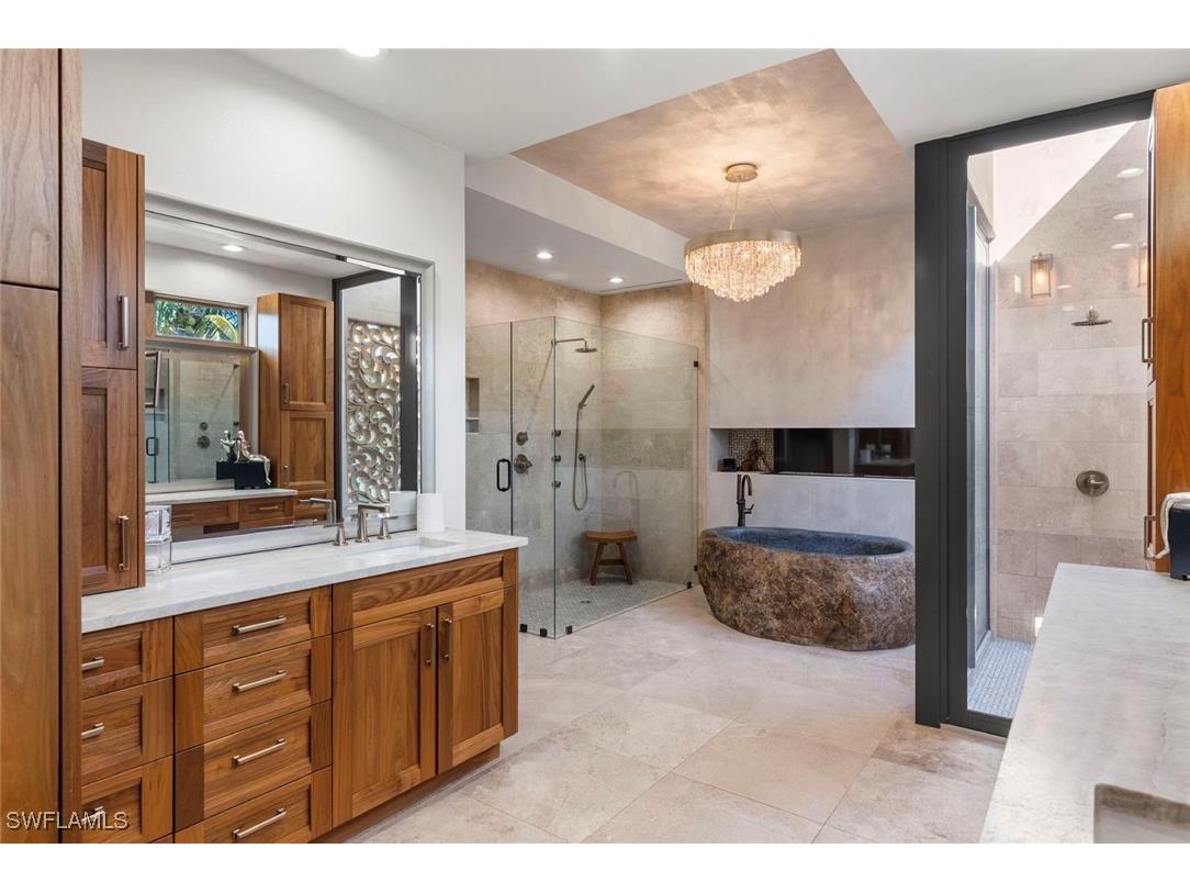 1441 Gulf Shore Boulevard S Naples FL 34102 225078983 image21