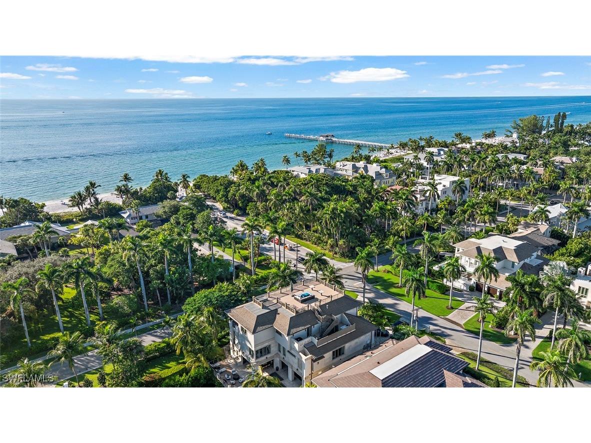 1441 Gulf Shore Boulevard S Naples FL 34102 225078983 image3