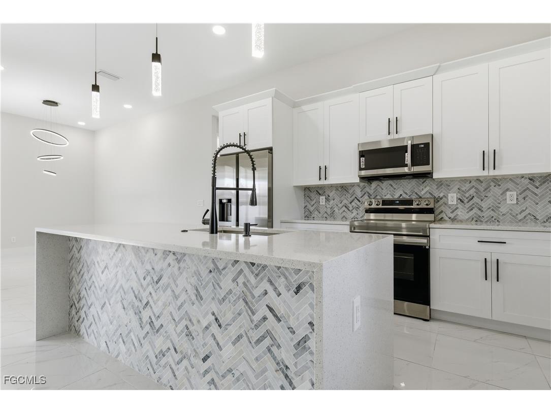 1442 NE 33rd Lane Cape Coral FL 33909 2026001201 image15