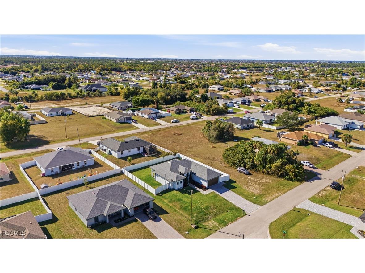 1442 NE 33rd Lane Cape Coral FL 33909 2026001201 image5