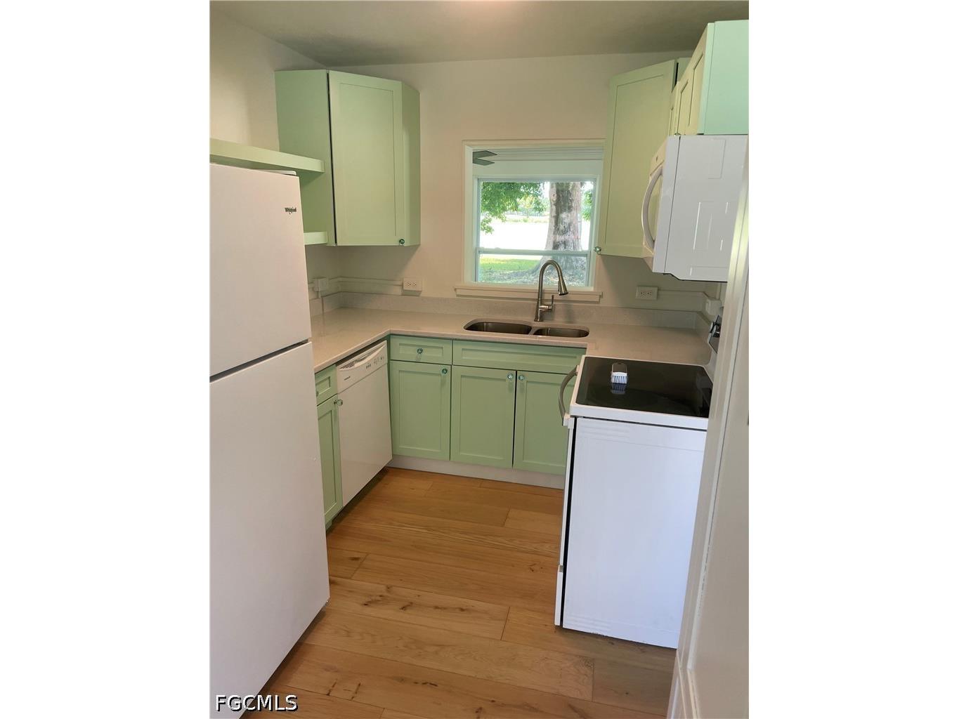 1442 Olmeda Way Fort Myers FL 33901 2026024869 image4