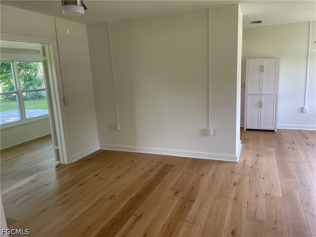 1442 Olmeda Way Fort Myers FL 33901 2026024869 image8