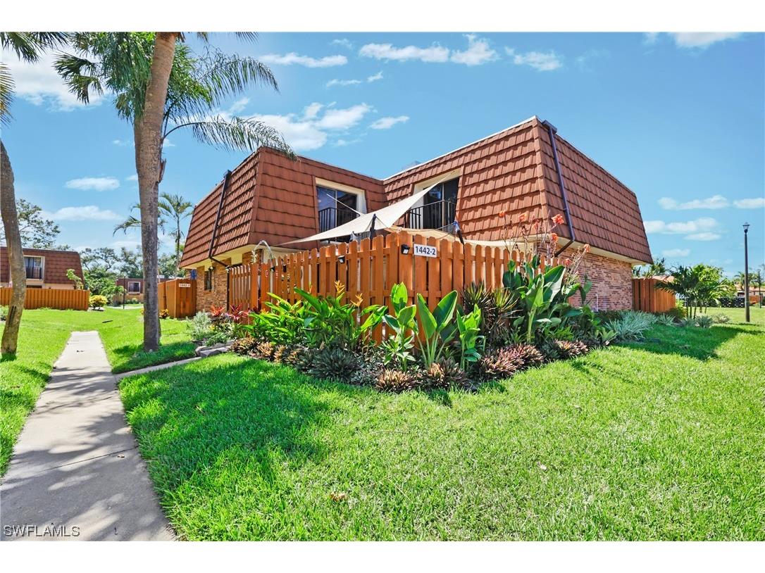1442 Park Shore Circle #2 Fort Myers FL 33901 223047845 image1