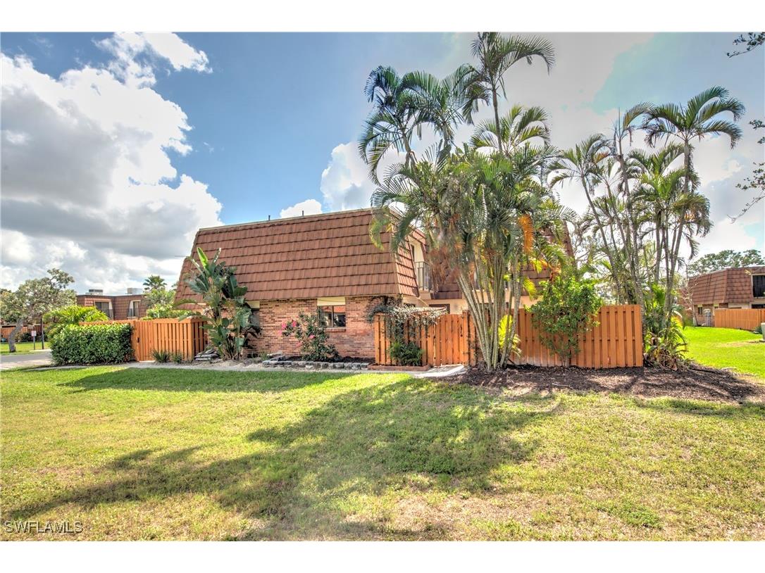 1442 Park Shore Circle #4 Fort Myers FL 33901 225019844 image1