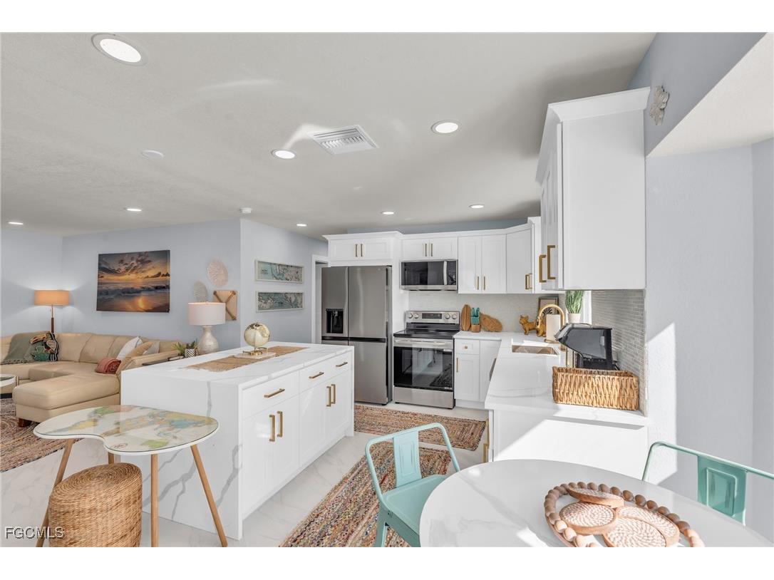 1443 Windsor Court Cape Coral FL 33904 2025004303 image12